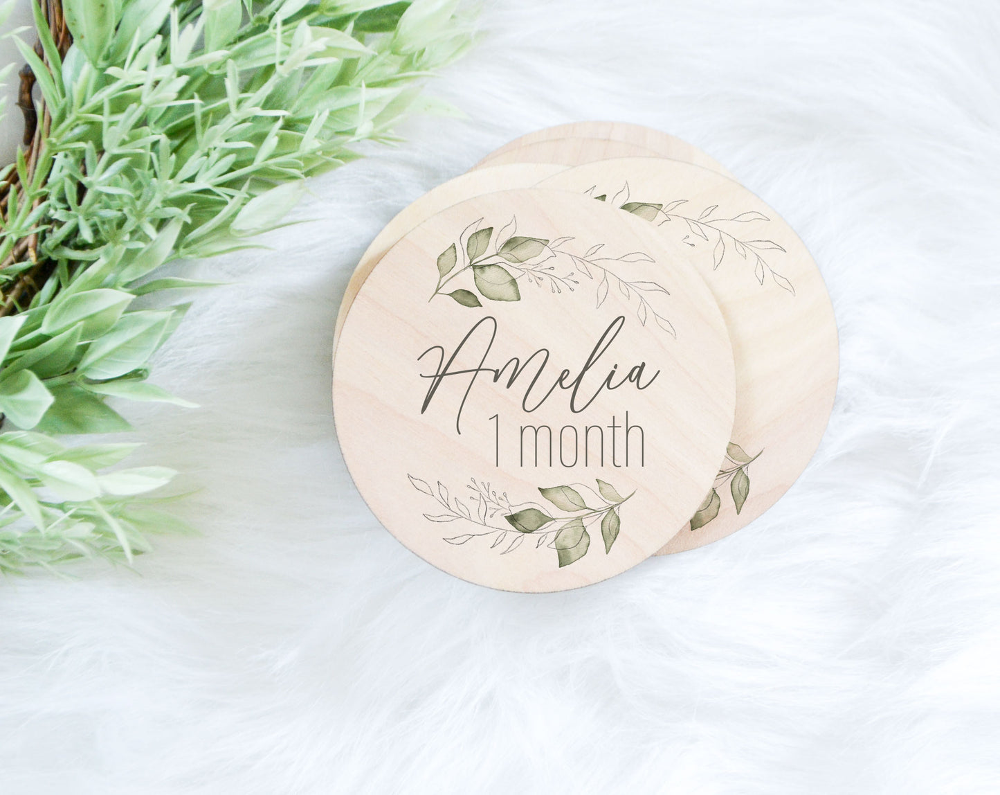 Amelia - Wreath Baby Monthly Milestone Set